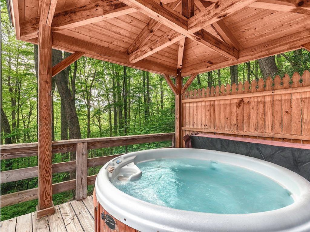 Вілла Smoky Mountain Treehouse Маґґі-Валлі Екстер'єр фото
